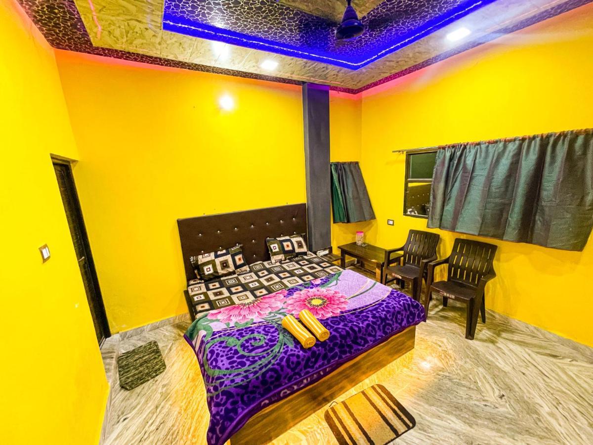La Vaca India Varanasi Exterior foto